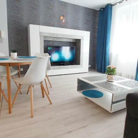 Grand-tourist Amber Rose *